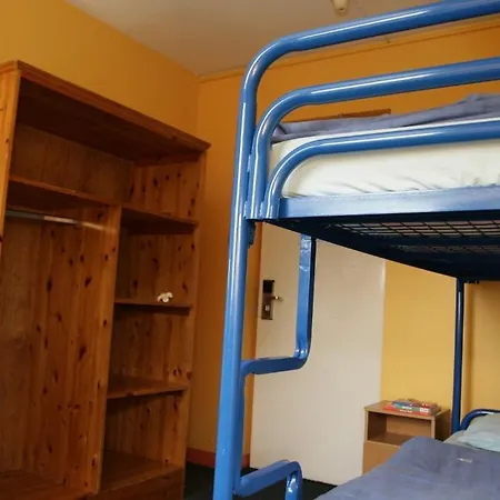 Kinlay House Hostel